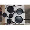 Amazon Basic set 15 delova posuđa sa nelep.oblogom, crna