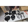 Amazon Basic set 15 delova posuđa sa nelep.oblogom, crna