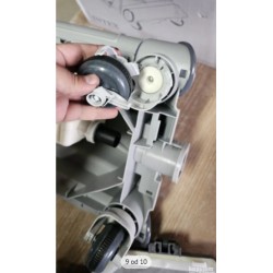 Intex 28001 robot usisivač za nadzemne bazene S421x-osteceno