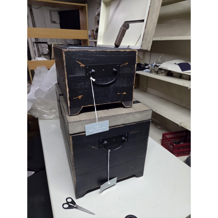 Set rustičnih drvenih škrinja (2 kom) – dekorativne kutije za odlaganje, drvo jele