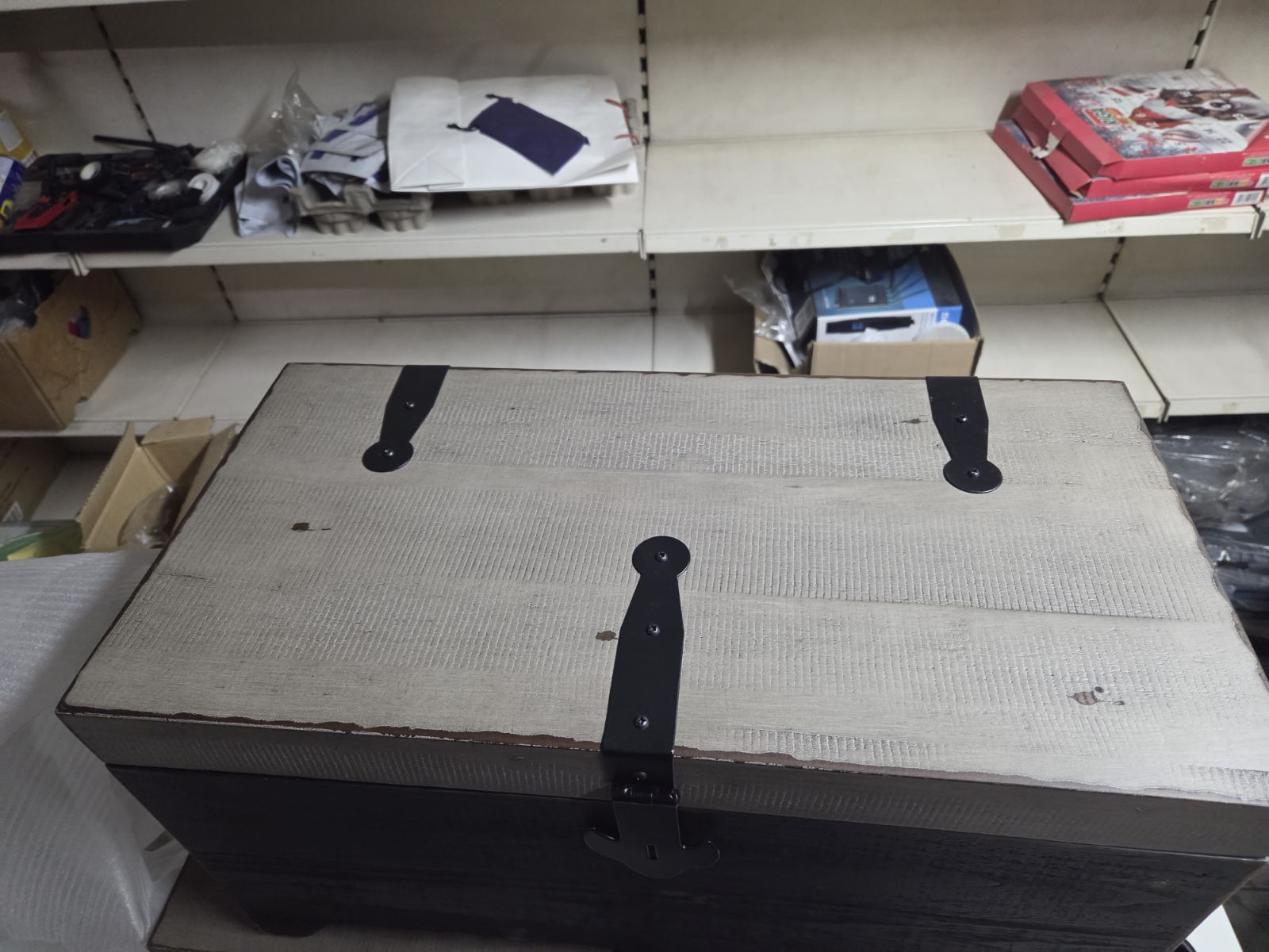 Set od 2 drvene škrinje za odlaganje – puno drvo jele/MDF, rustični stil - Слика 15