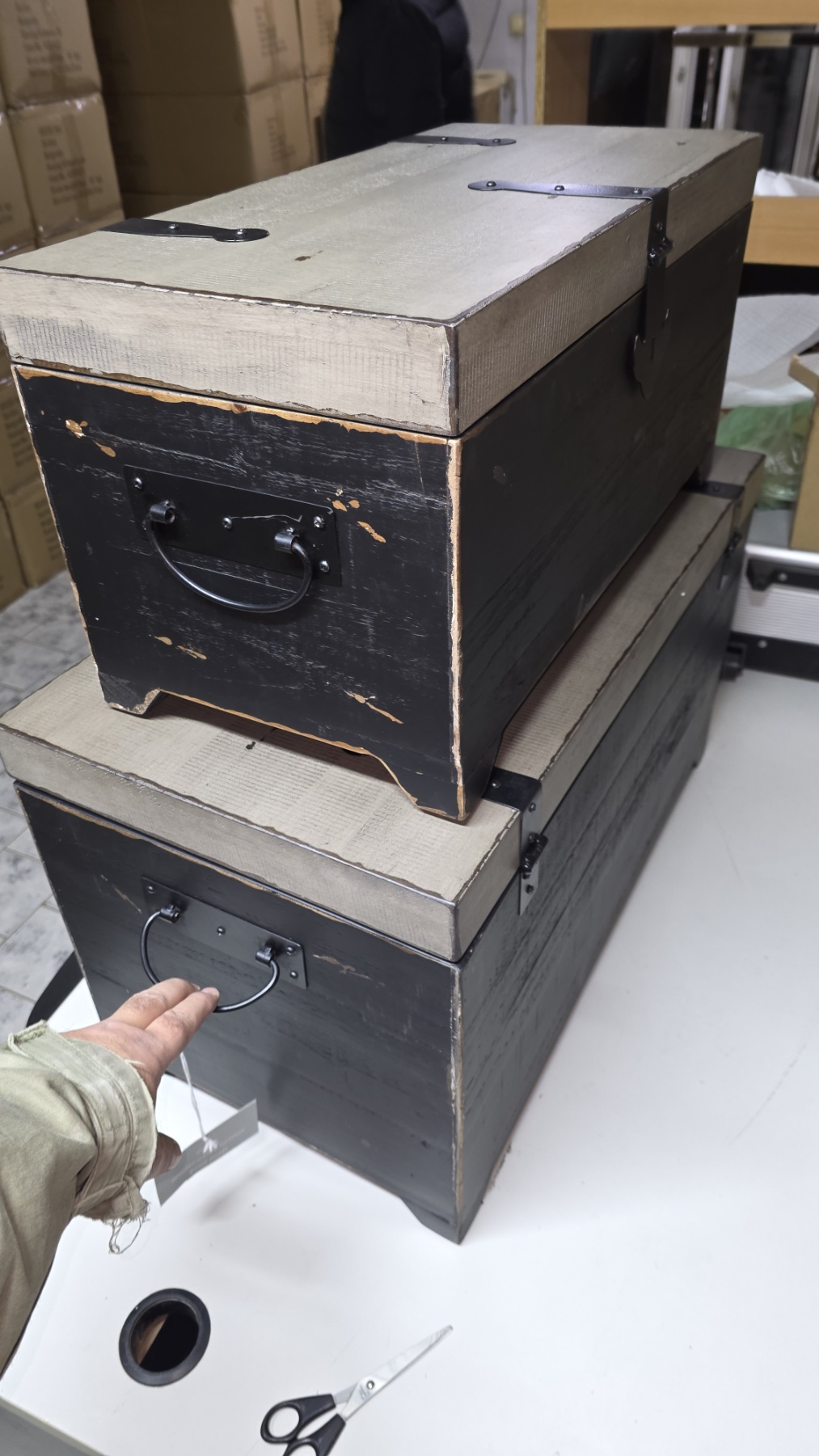 Set od 2 drvene škrinje za odlaganje – puno drvo jele/MDF, rustični stil - Слика 36